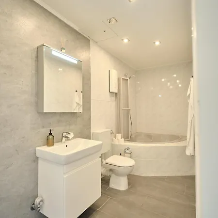 Neu! Stilvolle Altbauwohnung - Ruhig Mit Blick Ins Gruene שטולברג