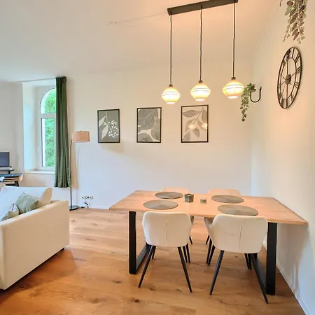 דירה Neu! Stilvolle Altbauwohnung - Ruhig Mit Blick Ins Gruene