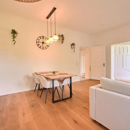 Neu! Stilvolle Altbauwohnung - Ruhig Mit Blick Ins Gruene * שטולברג