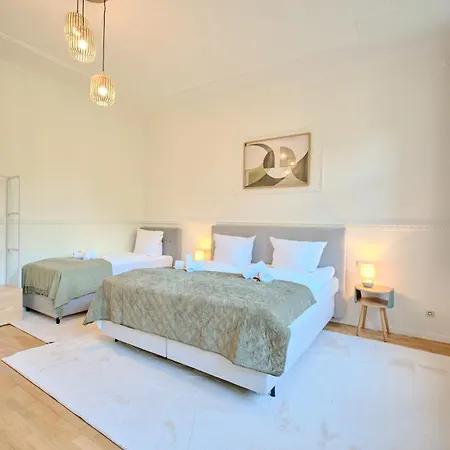 דירה Neu! Stilvolle Altbauwohnung - Ruhig Mit Blick Ins Gruene שטולברג