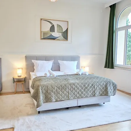 Neu! Stilvolle Altbauwohnung - Ruhig Mit Blick Ins Gruene דירה שטולברג