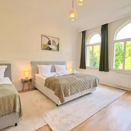 Neu! Stilvolle Altbauwohnung - Ruhig Mit Blick Ins Gruene 公寓 *
