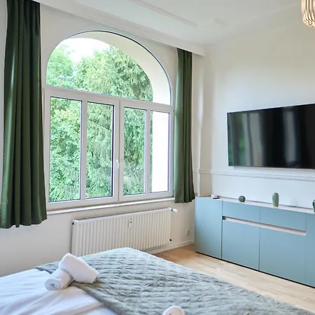 דירה Neu! Stilvolle Altbauwohnung - Ruhig Mit Blick Ins Gruene *