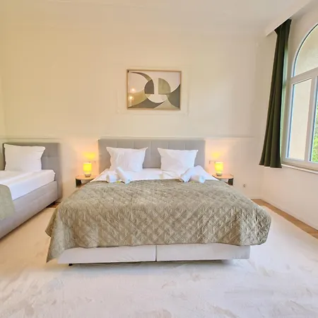 Neu! Stilvolle Altbauwohnung - Ruhig Mit Blick Ins Gruene דירה שטולברג