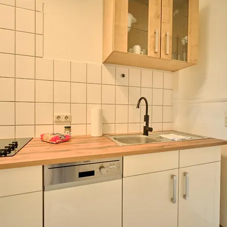 Neu! Stilvolle Altbauwohnung - Ruhig Mit Blick Ins Gruene *