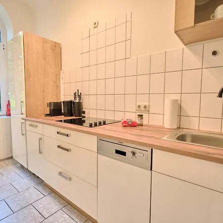 Neu! Stilvolle Altbauwohnung - Ruhig Mit Blick Ins Gruene